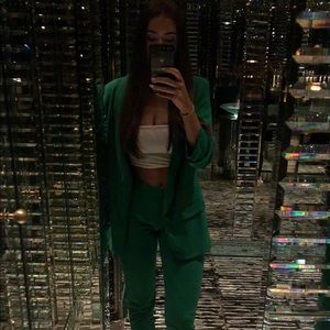 Meet your Posher, Jenni